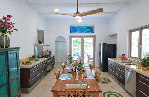Opal Villa | Charming 3-bedroom villa -HOT TUB -beautiful pool -grill -amazing shaded patio!