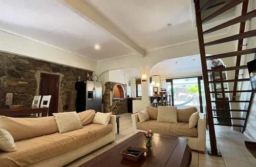 Turibana House | Charming Aruban house