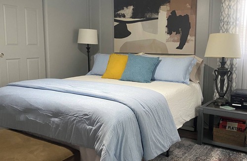 Georgetown Other | Charming farmhouse 4 miles to Kentucky Horse Park.