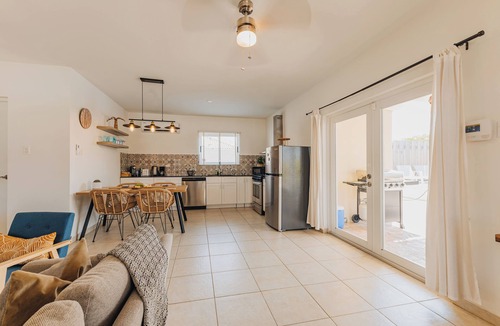 Washington Villa | Charming hideaway 2 min from Palm Beach, with Private Pool, Outdoor