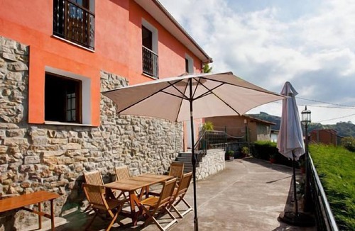 Bohiles Cottage | Cheap rural accommodation in small village ideal families