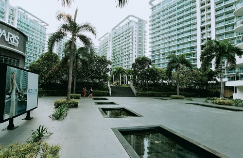 Don Bosco Condo | Chic 2-bedroom condo with AC, WiFi in enchanting Parañaque