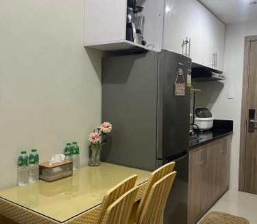 San Dionisio Apartment | Chill in Peace Staycation 2BR condo at Field Residences, Sucat near NAIA