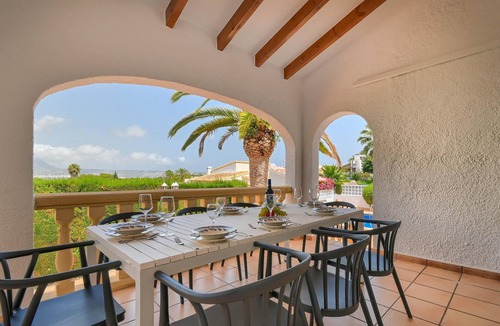 El Tosalet Villa | Classic and comfortable villa in Javea, on the Costa Blanca, Spain with private pool for 6 persons