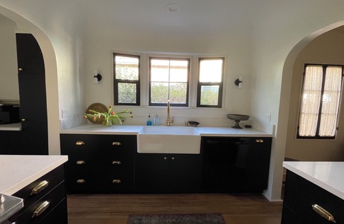 El Miradero House | Classic charm meets California cool in this cozy 1930's Spanish bungalow.