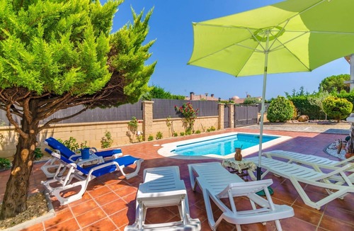 La Goba Villa | Club Villamar - Detached Holiday Villa Goliath in Lloret de Mar with Private Swimming Pool and a .