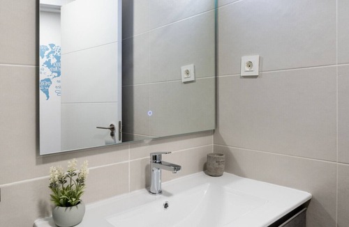 Getafe Apartment | Comfortable apartment for 6 near Madrid
