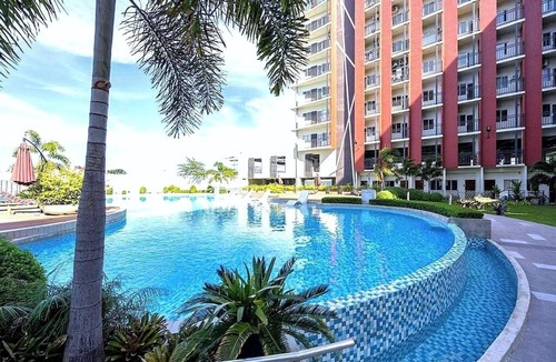Basak Apartment | Comfortable, Cozy Studio Unit with pool and garden view and 15 mins to airport