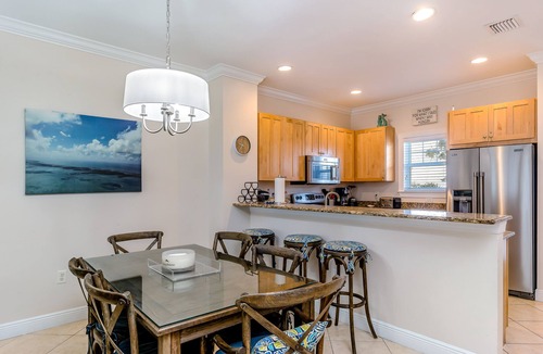 Marathon Condo | Coral Lagoon #4 - Pool - Dockage - Minutes to Open Water and Vaca Cut