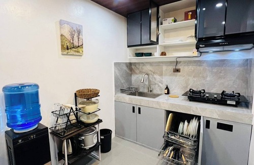 Angeles City Apartment | Cozy 1-bedroom apartment in peaceful Magalang with AC