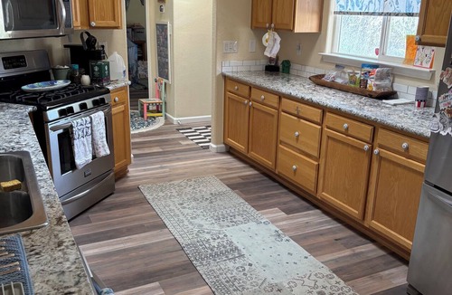 Placitas House | Cozy Bungalow -Historic Village Placitas, NM, 19 mi - 25 min to Balloon Festival