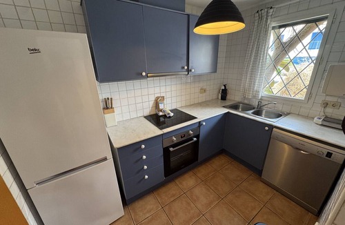 Mas Pinell Ski Chalet | Daró 3D 48 - close to the beach, A/C, WiFi and parking