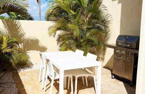 Gold Coast Villa | Deluxe 2-bdr condo in Gold Coast - Malmok/Au~126A