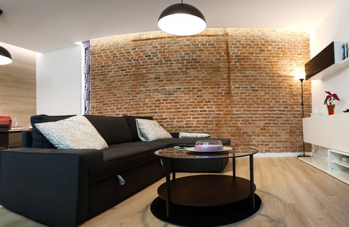 Centro Apartment | DESIGN LOFT IN PLAZA MAYOR. 2 BEDROOM 2 BATHROOMS. 4/6 PERSON. WIFI-AC.