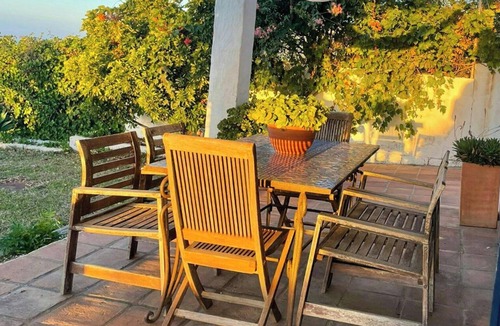 Cabrita House | Design villa between two seas and calm