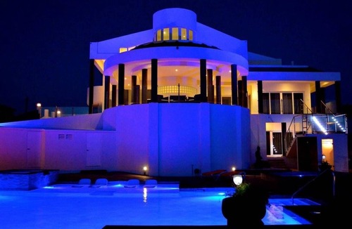 Kamay Villa | Directly from owner! Villa Aruba for 25 persons. Best View! Large Pool + jacuzi