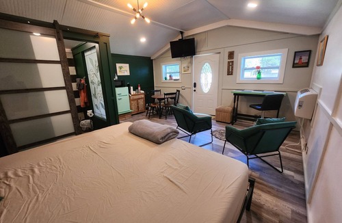 Downtown Historic District Cottage | Downtown Cottage