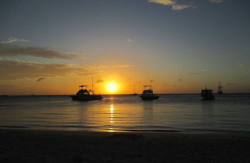 Oranjestad Apartment | EASY 3 MIN WALK TO THE BEACH FROM LAGOON STUDIO 3