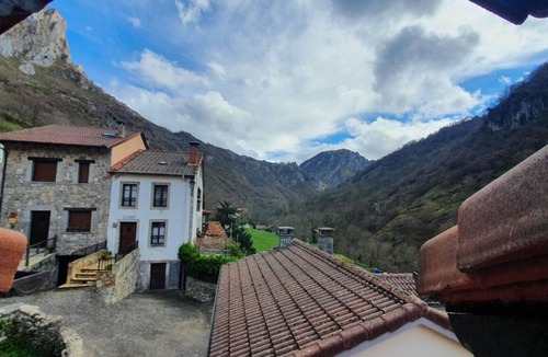 Tielve Apartment | El Mirador del Duje, House for 7 - Picos de Europa