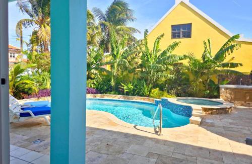 Noord Apartment | Elegant 1-bedroom apartment 3 km from Eagle beach
