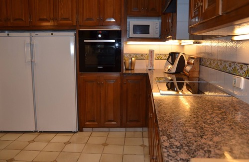 Pals House | Els Balcons de Pals – 15th-Century Townhouse Near Costa Brava Beaches
