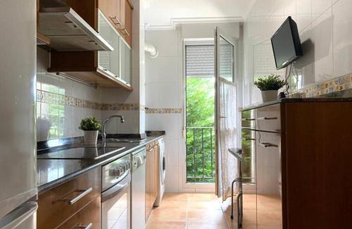 La Cueva Apartment | Familiar appartment close to Cabárceno