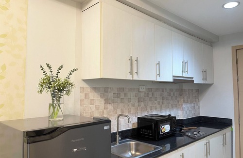 Barangay 76 Condo | FAMILY or Barkada 2 Bedroom 6-10 pax at Sea Residences Mall of Asia