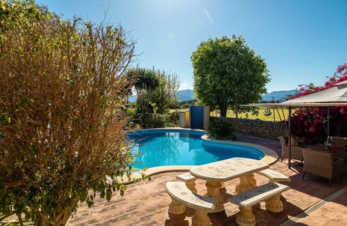 es Bacares Villa | Fantastic finca with a large pool and just a few steps from Alcúdia's old town