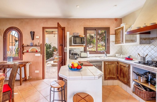 Cala Romantica House | Fantastic Villa "Calima" with Sea View, Loggia, Air Conditioning and Wi-Fi