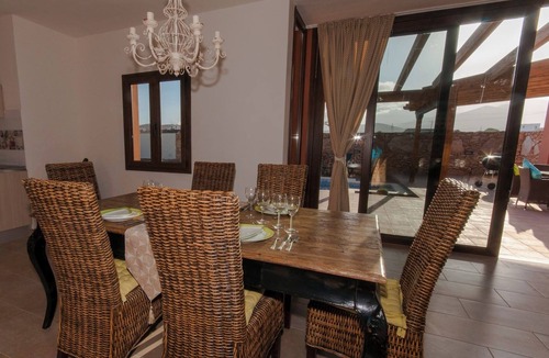 Tuineje Cottage | FV4300 Holiday cottage with private pool in Tuineje
