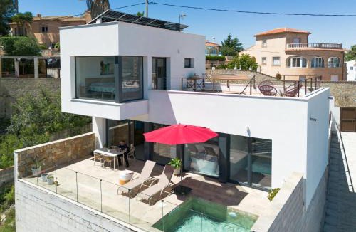La Font d'en Carros Villa | GAUDIR la TERRA Casa oasis de relax