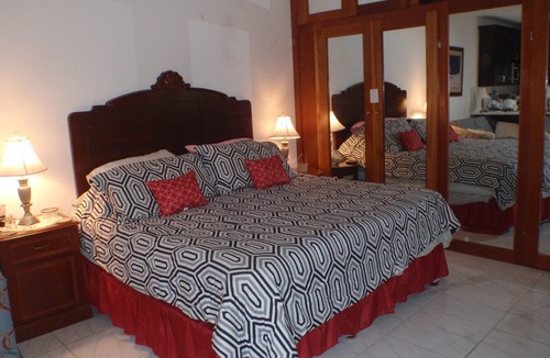 Kamay House | Gorgeous top of the line apt. 6 minute dr. to Beach. Check out April & May Rates