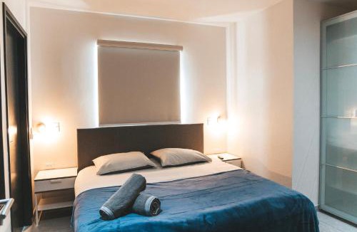 Noord Apartment | Gray Door Apartments - Adults only