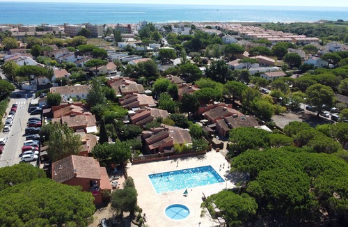 Mas Pinell Ski Chalet | Gregal 1113 - Close to the beach, A/C and with pool