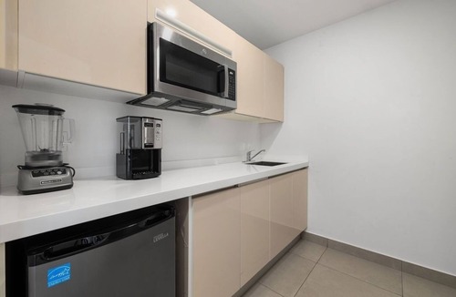 Rancho Apartment | Harbour House -Studio302S- Exclusive Studio with Balcony
