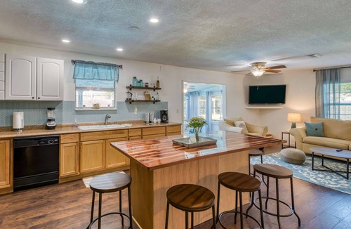 St. Augustine South House | Heated Pool! Only 4 Miles to Downtown, 5 Miles to Beach, 1 Mile to Boat Ramp, $300 in Free Tickets!