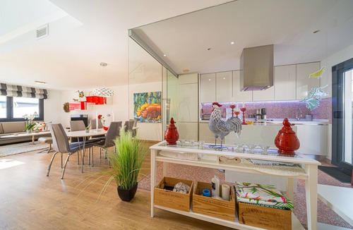 El Albir House | Holiday Home 'Pegaso Playa De Albir' with Sea Views, Wi-Fi and Air Conditioning