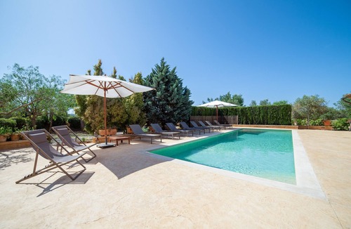Es Palmer Villa | Holiday Home 'S'hort Des Frares' with Mountain View, Wi-Fi and Air Conditioning