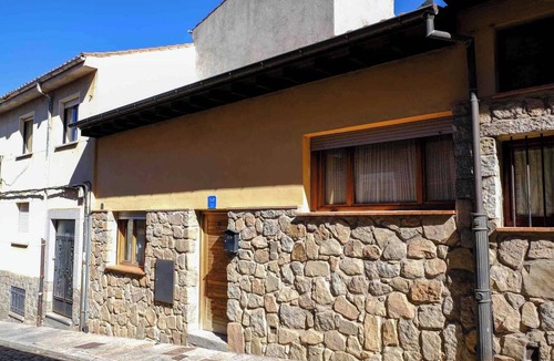 Old Town of Avila House | Homerez - Comfortable home in the heart of medieval Ávila