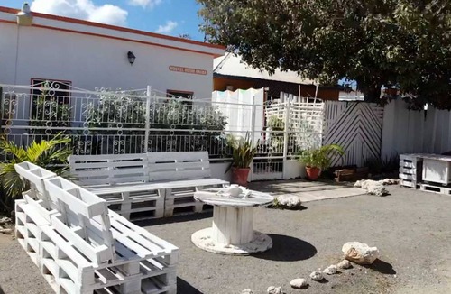 Oranjestad Hostel | Hostel ∙ 8 guests