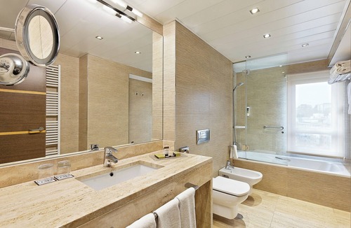 Adelfas Hotel | Hotel Claridge Madrid
