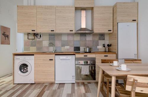 Almenara Apartment | Housing Alvarez by SharingCo