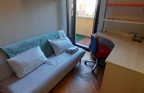 Pinto Bed & Breakfast | Independent room in shared house in Pinto