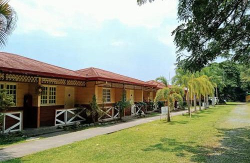 Pansol Hotel | La Vista Pansol Resort Complex by RedDoorz