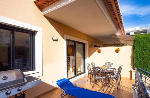 Platja de l'Arenal Apartment | Large and comfortable apartment with communal pool in Javea, Costa Blanca, Spain for 8 persons