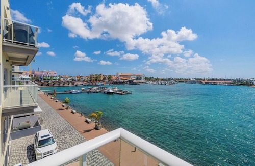 Oranjestad Condo | Large ocean front corner unit w extra sleeping area.