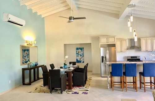 Opal Villa | LAST MINUTE DEAL LUXURY VILLA 5 BDR, 6 BATH WALK RITZ, MARRIOTT & PALM BEACH