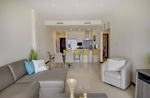 Oranjestad-West Condo | Le Vent - SEABREEZE - BeachSide Resort Eagle Beach