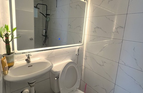 Angeles City House | Loft in Magalang 7 Mins to Mall, Pool & Park Access​ 7 minutes from the mall