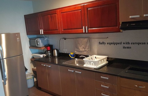 Lapu-Lapu Condo | Lux. 2BR condo + 2 pools, woow oceanviews, Gym, Beach,near Mactan Newtown, Tours